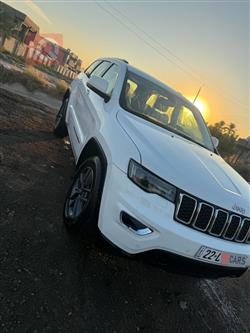 جیپ گراند شیرۆکی